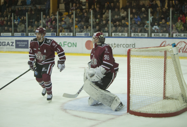 Pinguine testen in Landshut - Buschmann verlängert in Krefeld - "Nach der Saison kommt die Saison"