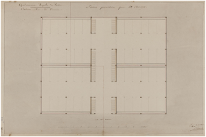 Schwarz-weißes Architekturzeichnung eines 18. Jahrhundert-Gebäudes' erster Stockplan mit zahlreichen Fenstern und handschriftlichen Anmerkungen.