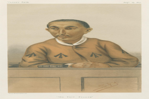 Ein Mann in einem weißen Hemd und dunklen Hosen sitzt an einem Tisch mit gefalteten Händen und sieht ernst aus, mit dem Text "Die Rasenbetrügereien" unten.